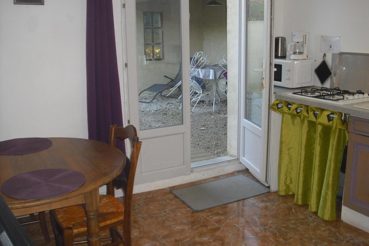 Lou Mas Li Pitchoun "Le Prunier " Apartment Gordes Exterior photo